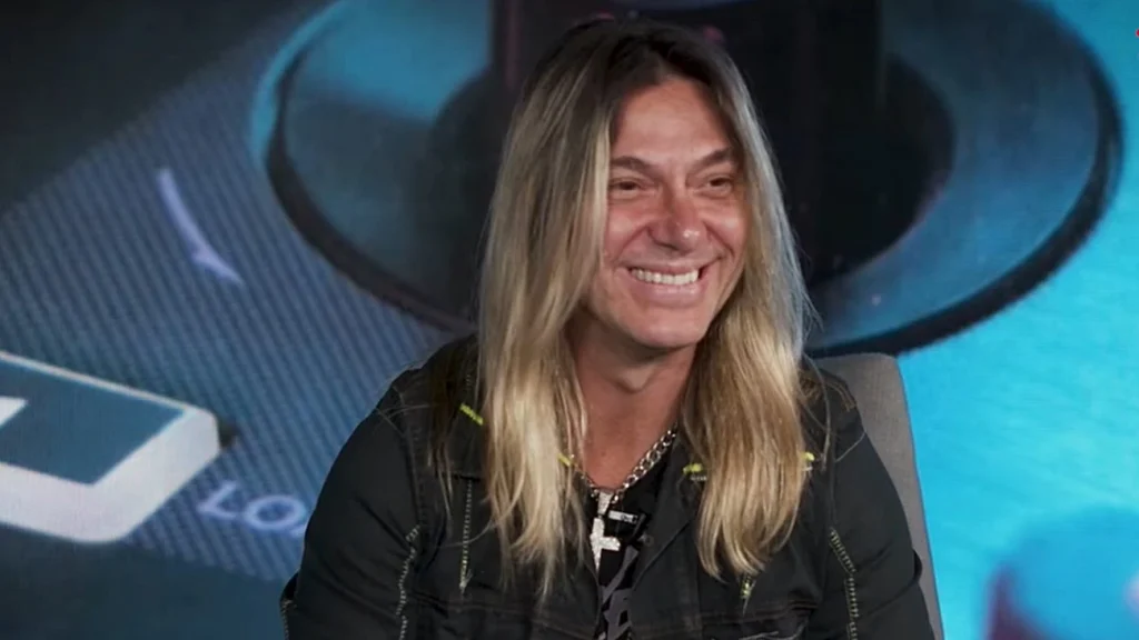 O que Edu Falaschi dizia sobre voltar a cantar com o Angra