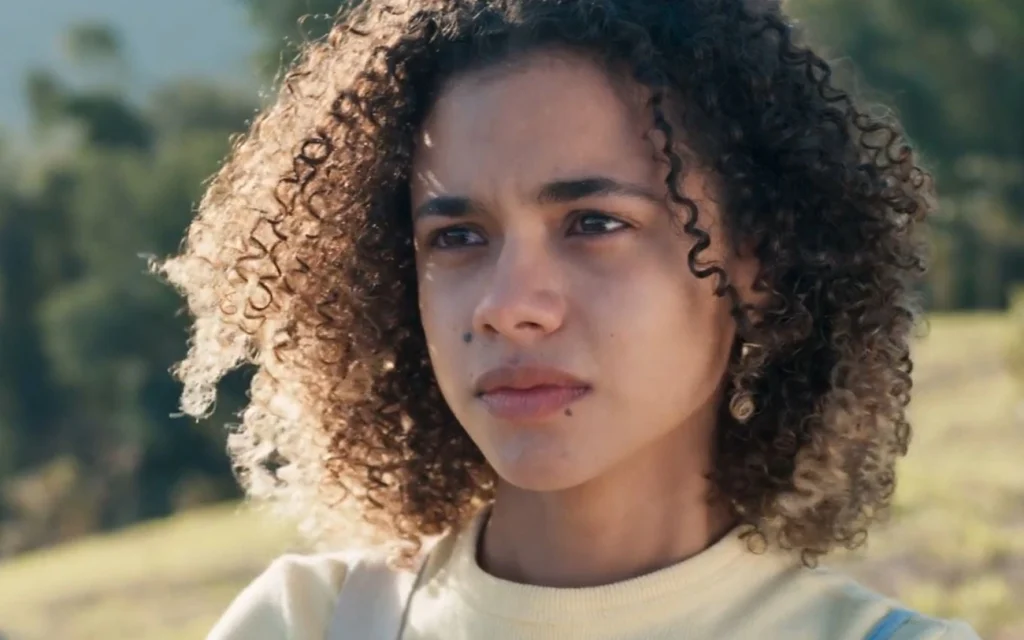 Lena desafia ordens e desencadeia uma tempestade na vida de Três Graças