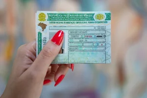 Exame toxicológico obrigatório pode barrar até 870 mil CNHs por ano