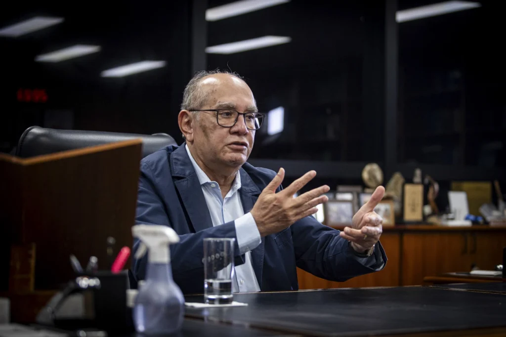 Gilmar Mendes nega blindagem a impeachments no STF: “A lei já caducou” Gilmar Mendes nega blindagem a impeachments no STF: “A lei já caducou”