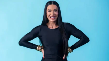 Gracyanne Barbosa supera alesão e volta ao movimento