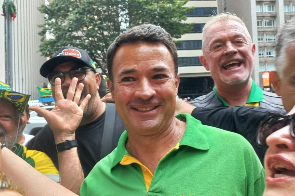 “Pauta hoje é anistia”, diz Mello Araújo sobre ato contra feminicídio “Pauta hoje é anistia”, diz Mello Araújo sobre ato contra feminicídio