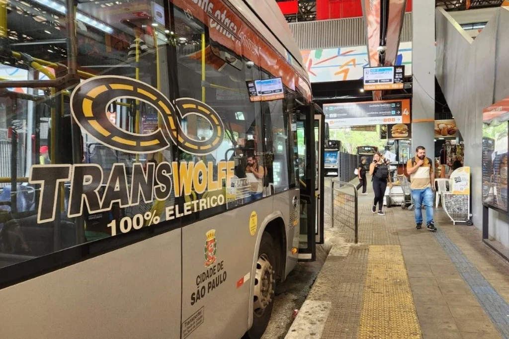 Transwolff vai à Justiça após Prefeitura de SP decretar fim de contrato Transwolff vai à Justiça após Prefeitura de SP decretar fim de contrato