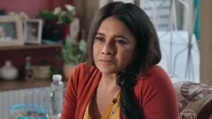 Três Graças hoje Lígia descobre segredo de Joélly agora veja quem é o pai do bebê