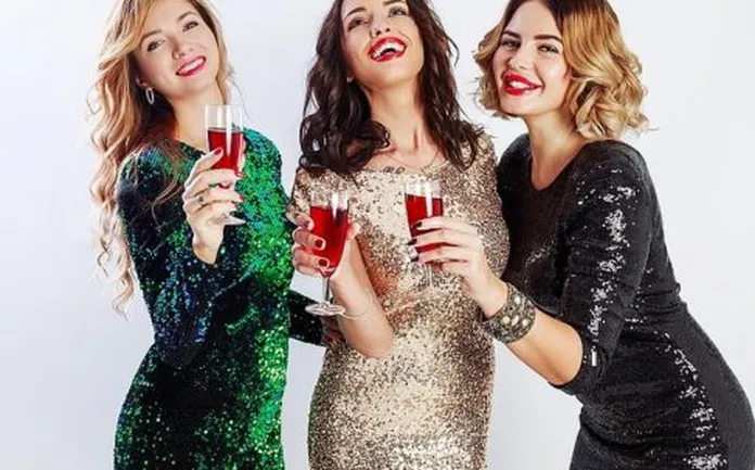 dicas de roupas e cores para virada do ano veja do b sico ao elegante e4eb6b03