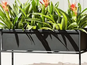 Floreira: 7 Modelos Lindos e Dicas de Como Usar na Decoração