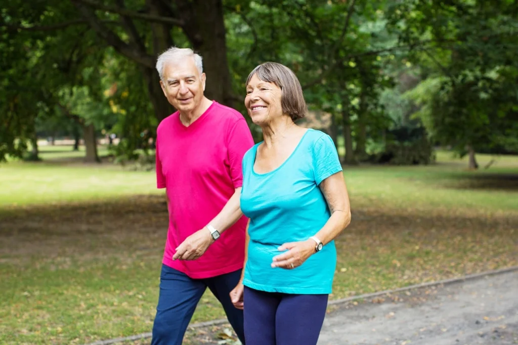 Caminhar por apenas 2 minutos já faz diferença, mostra estudo