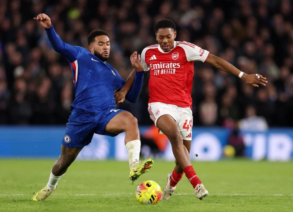 Com gols no segundo tempo, Chelsea e Arsenal empatam na Premier League Com gols no segundo tempo, Chelsea e Arsenal empatam na Premier League