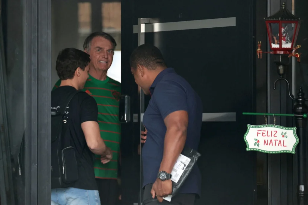 Em conversa com Nikolas, Bolsonaro exaltou um nome ao Senado em Minas Em conversa com Nikolas, Bolsonaro exaltou um nome ao Senado em Minas