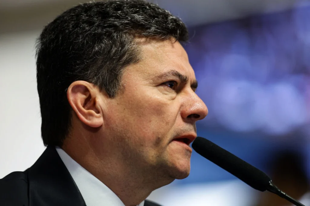 Moro celebra lei sancionada por Lula que muda audiência de custódia Moro celebra lei sancionada por Lula que muda audiência de custódia