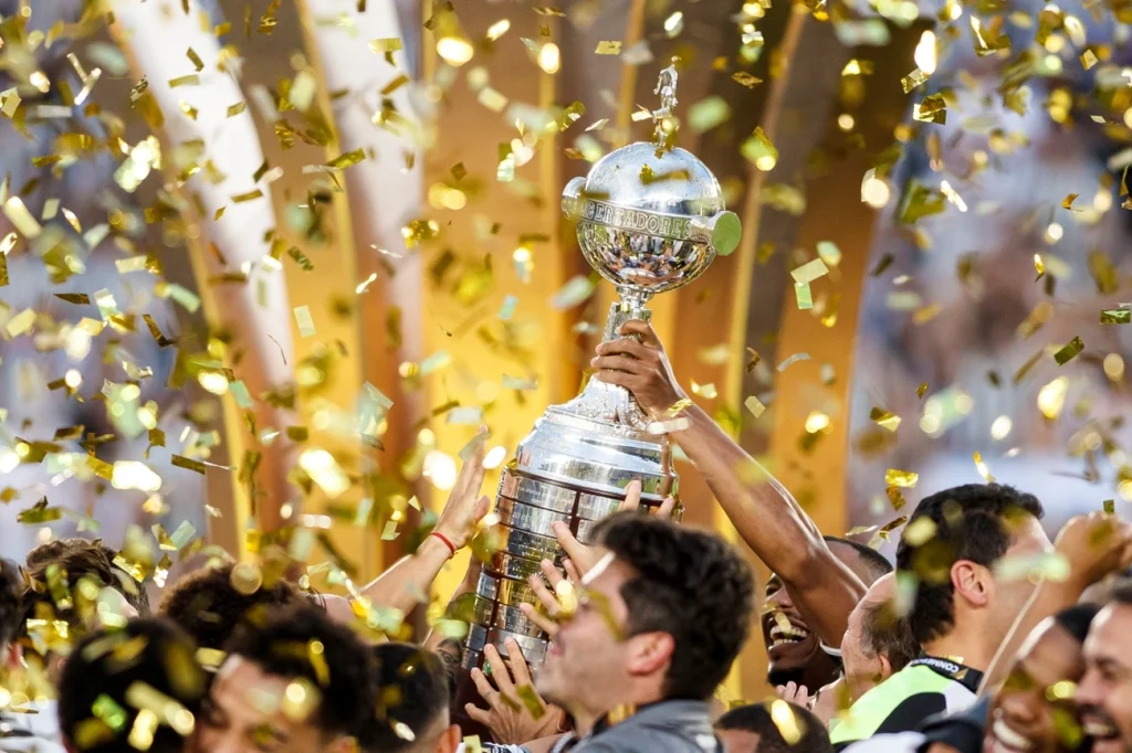 Saiba onde assistir a final da Libertadores entre Palmeiras x Flamengo Saiba onde assistir a final da Libertadores entre Palmeiras x Flamengo