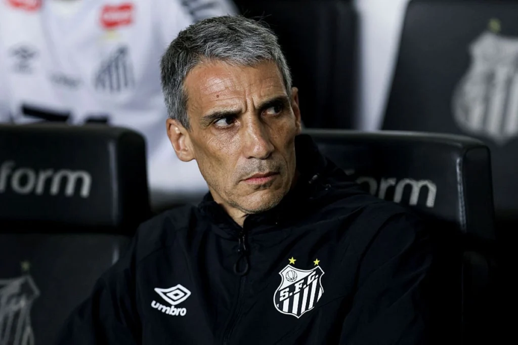 Sexta-feira de Brasileirão é marcada por briga na zona de rebaixamento