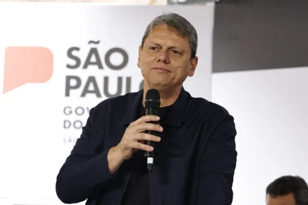 Com “The Best” de Tina Turner, Tarcísio faz retrospectiva de governo