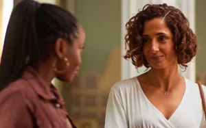 Ellen foge da polícia e sequestra Sofia no final da Dona de Mim, suspense ao vivo