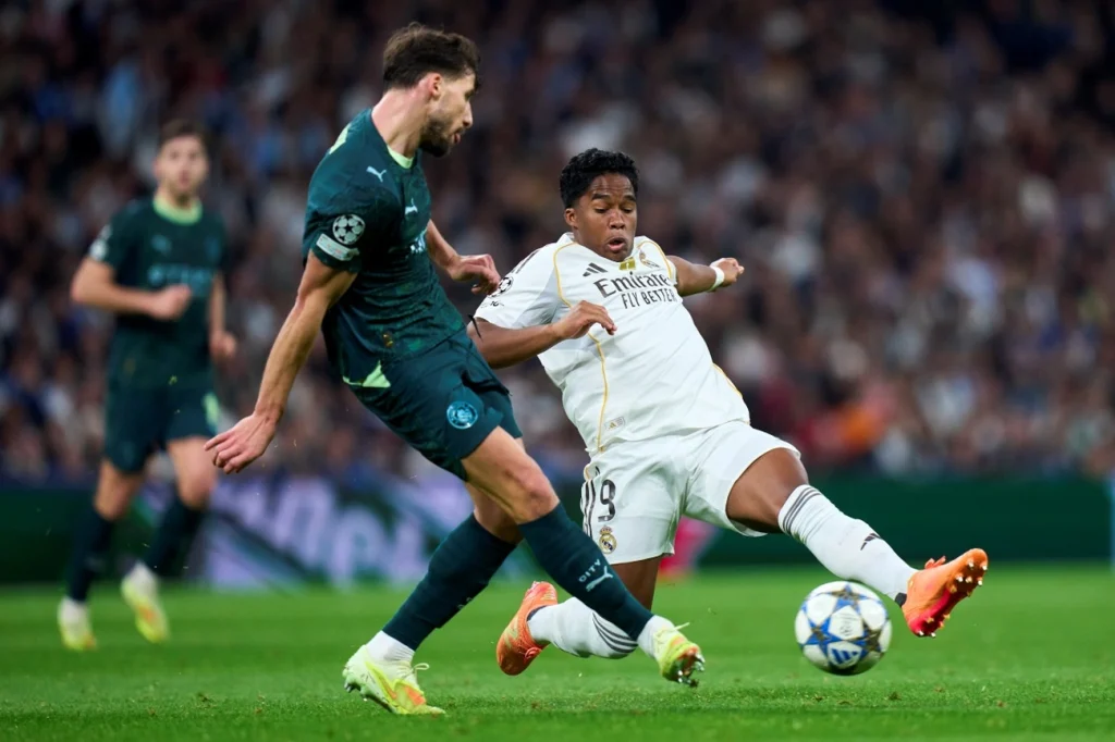 Endrick volta a jogar pelo Real Madrid após um mês entre os reservas Endrick volta a jogar pelo Real Madrid após um mês entre os reservas