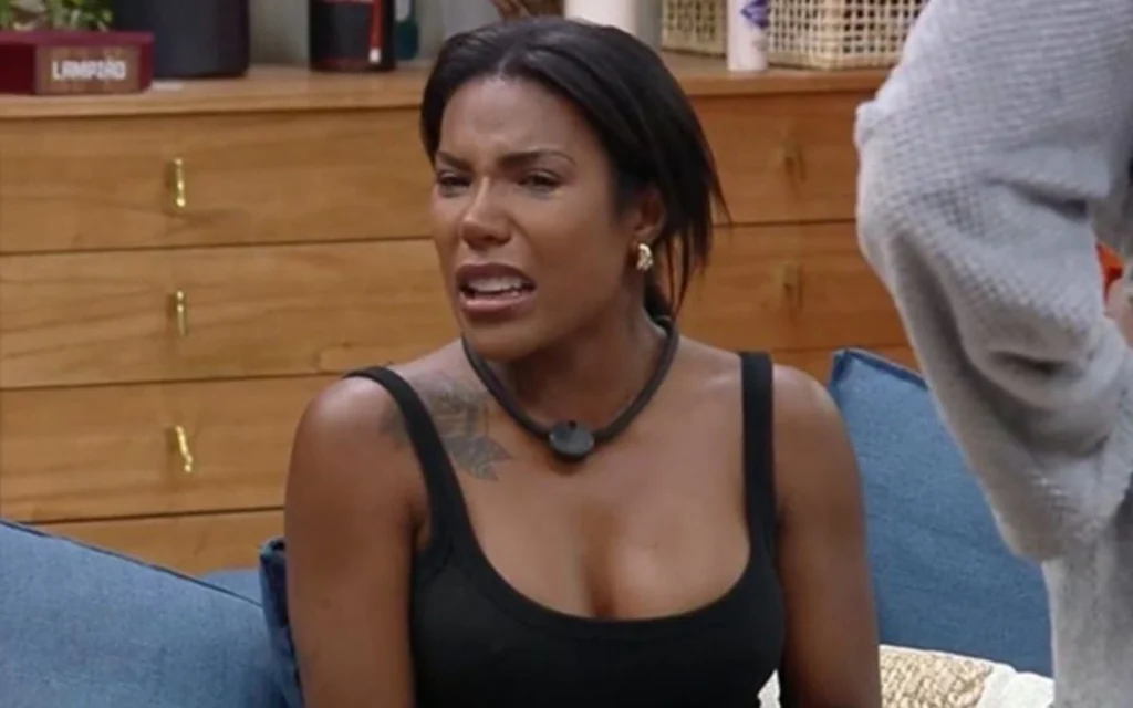 Carol Lekker: Equipe revida pela influenciadora expulsa de A Fazenda 17 Carol Lekker: Equipe revida pela influenciadora expulsa de A Fazenda 17