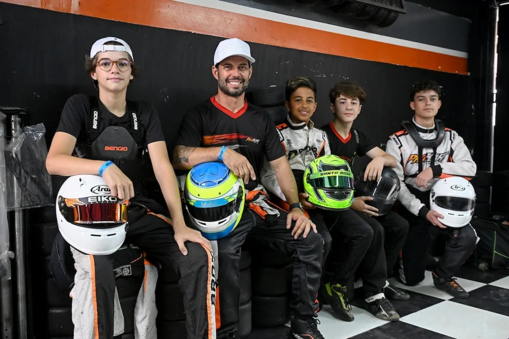 Equipe Prokart Racing se destaca no cenário do automobilismo no DF Equipe Prokart Racing se destaca no cenário do automobilismo no DF