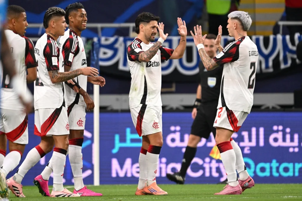 Flamengo x Pyramids sábado 13 de dezembro às 14h Flamengo x Pyramids sábado 13 de dezembro às 14h