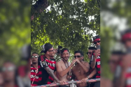Libertadores: jogadores do Flamengo provocam Palmeiras em comemoração.Vejavídeo