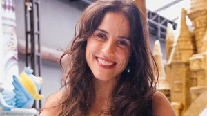 Camilla Camargo brilha na festa de aniversário de Clara com estilo simples e charmoso