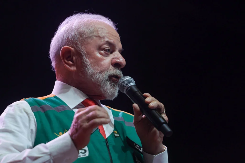 Lula decide agora sobre veto que pode livrar Bolsonaro Lula decide agora sobre veto que pode livrar Bolsonaro