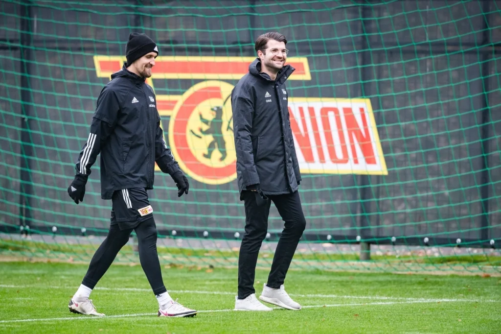 Médico de tradicional clube alemão é demitido após atender adversário Médico de tradicional clube alemão é demitido após atender adversário