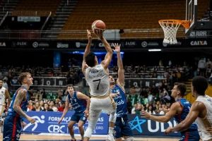 NBB: Brasília Basquete ultrapassa os 100 pontos e vence o Fortaleza