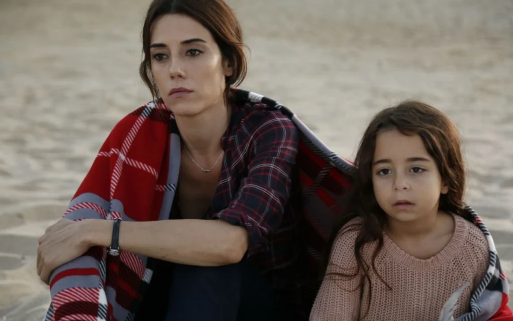Zeynep Luta Pela Filha: Novelas da Record, Drama em Ação, Surpresas em Dezembro Zeynep Luta Pela Filha: Novelas da Record, Drama em Ação, Surpresas em Dezembro