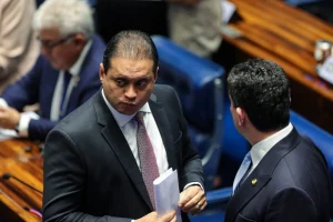 Senador se manifesta sobre compra de fazenda de R$ 15 milhões