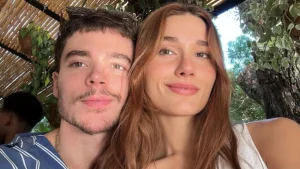 João Lucas mostra estilo sem igual com look viral agora