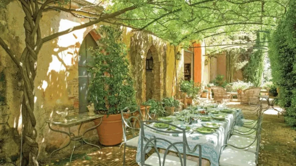 George Clooney agora mora em mansão de luxo de 172 hectares na França George Clooney agora mora em mansão de luxo de 172 hectares na França