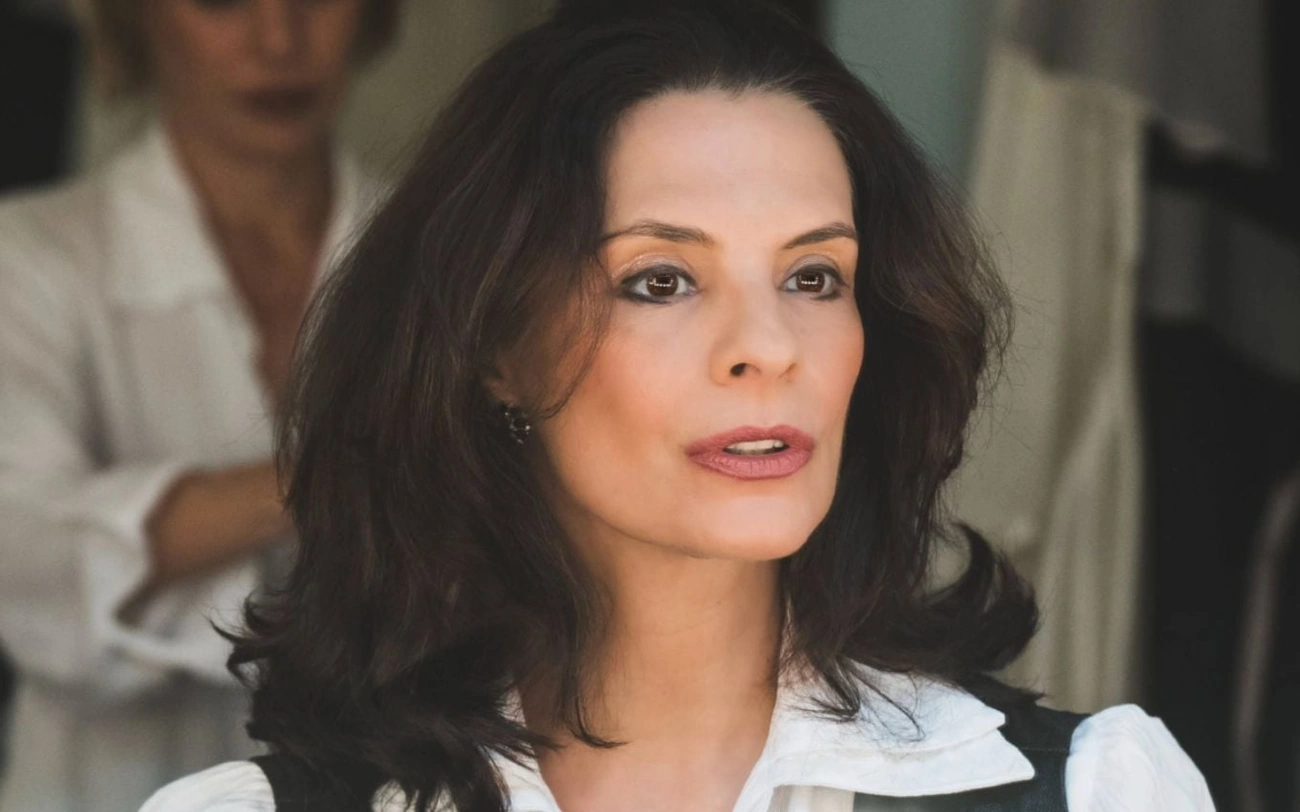 Helena Ranaldi Confessa Namorado 8 Anos Mais Novo e Parceira Prioritiza Vida Pessoal