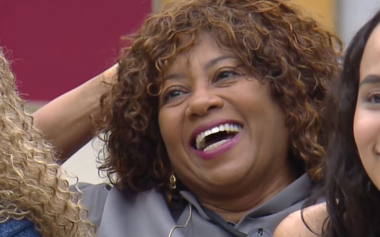 Fã do BBB, a policial Sheila Barbosa vai de fã ao terror do jogo