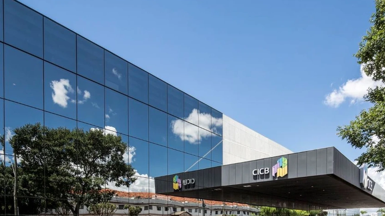 MP cobra justificativa por R$ 5,5 milhões pagos a empresa da ExpoDireito